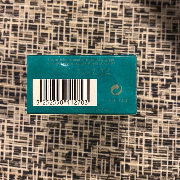 Roger & Gallet 10 Refreshing Tissues - Picture 6 of 8